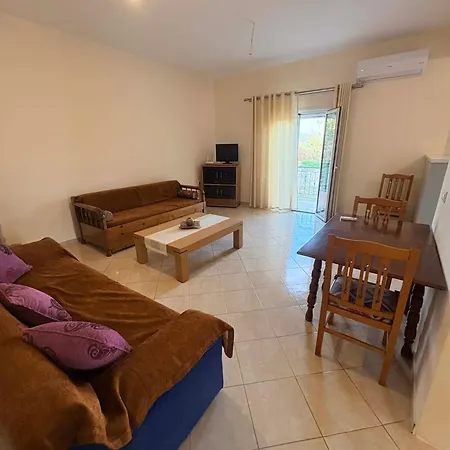 Dimitris House Dom wakacyjny *